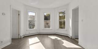 141 Crown Street unit: 2 Gallery 1