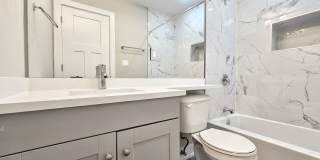 426 W Belden Ave Gallery 7