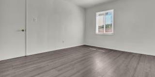 1166 E 43rd Pl Gallery 13