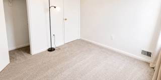 8719 East Grove Gallery 15