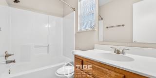 Modern Living in the Heart of West Ashley Gallery 32