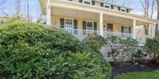 232 N Country Road Gallery 1