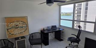11 Island Ave Gallery 7
