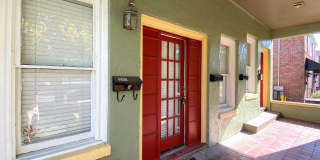 2818 HERSCHEL Street Gallery 3