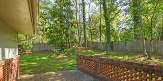 NEWLY UPDATED Mid-Century Mod home with 2 beds, 2 baths. Gallery 15