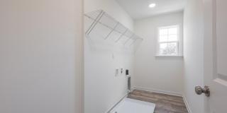 9344 Staples Mill Road Gallery 27