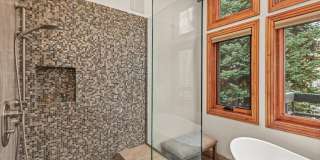 140 Forest Lane Gallery 16