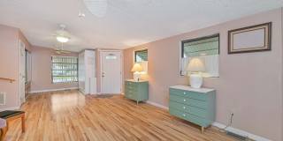 NOW AVAILABLE - 1/1 Manufactured Home in Estero! Gallery 10