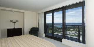 650 Bellevue Way NE Gallery 21