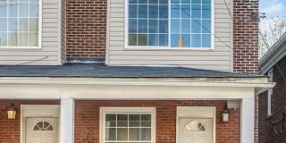 Spacious Two Bed Available July 10th! Central Air, Dishwasher, Laundry, Off Street Parking! Gallery 6