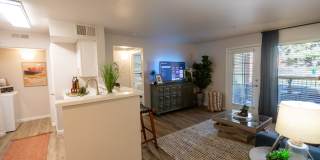 Austin Crest Apartments Gallery 4