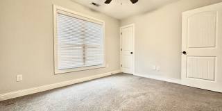 3 BD, 2 BA Home in Wilson Gallery 16