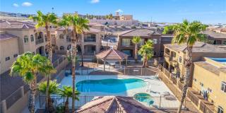 Condo in Gated Community! Gallery 4