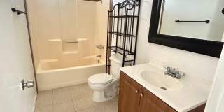 2 Bedroom 1 Bathroom Home Close To Town Gallery 9