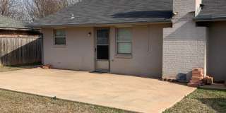 Remodeled 3 Bedroom near Moore Gallery 46