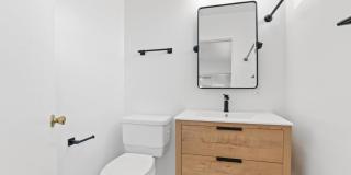 2921 Arizona Apartments Gallery 15