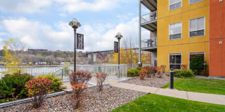 Riverview at Upper Landing Gallery 35