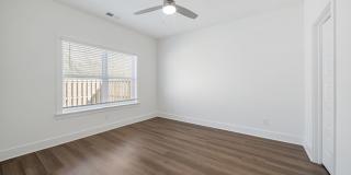 1 Bedroom home with Garage! Gallery 14