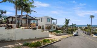 Ocean Beach 2 Bedroom + Bonus Room. Panoramic Water Views! Gallery 3