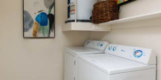 Kensington Square Gallery 38