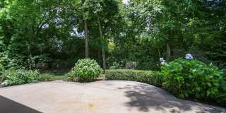 Beautiful Home in Willow Springs Just Minutes to Downtown Franklin Gallery 28