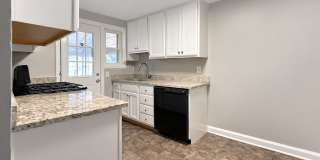 Spacious 3 Bedroom Home | Central AC | Finished Basement | Parking Gallery 7