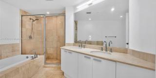 3131 NE 188th St Gallery 9