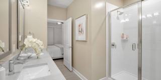 Matthews Square Apartments Gallery 10