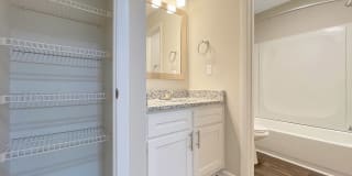 Wendover River Oaks Gallery 39
