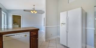**3/2 House in San Carlos - Huge fenced backyard - City Water** Gallery 9