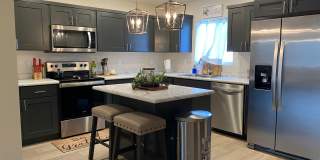 Townhouse for Rent - Thames Ct. 4 Bedroom 3 1/2 baths Gallery 3