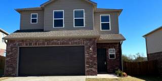 AVAILABLE NOW! - Charming 3-Bedroom, 2.5-Bath Farmington Home with Space to Live and Entertain Gallery 4