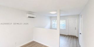 1121 NE 2nd St Gallery 3