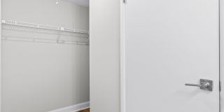 7921 TYSON OAKS Circle Gallery 32