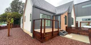 Cute, central, fully remodeled 2 bedroom home Gallery 1