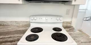 ***RENT READY~4 Bed RENOVATED 2 story house/w/ downstairs bedroom/Granite countertops Gallery 43