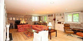 434 BELLEVUE Avenue Gallery 7