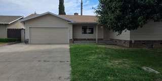 3 bedroom single story in Turlock! Gallery 1