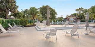 2 Bedroom Condo with One Car Garage Gallery 10