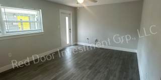 Updated and Upgraded Spacious 1/1 Apartment in the Mills/50 District Gallery 8