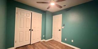 Beautiful single-story home on a corner lot in New Braunfels! Gallery 19