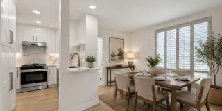Renovated Coastal Townhome in Prime Santa Monica Gallery 1