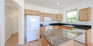 17859 W CLUB VISTA Drive Gallery 26