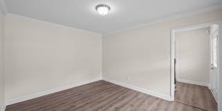 203 Macdonald Boulevard Gallery 7