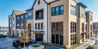 Vero McKinney Gallery 1