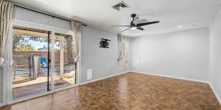 3 bed/2 bath Mesa home with a pool Gallery 9
