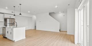 Brand New Condo 3bd 2.5 ba for RENT!! Gallery 10