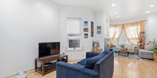 5739 N Winthrop Avenue Gallery 21