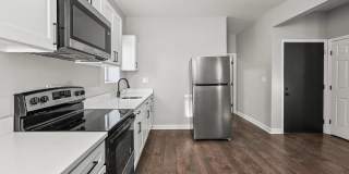 2301 Whittier Avenue - 1 Gallery 7