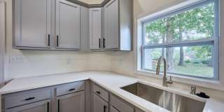 2924 GRACEFIELD Road Gallery 10